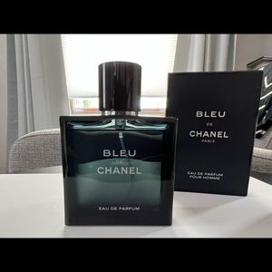 Like new, purchased at Bloomingdale’s.